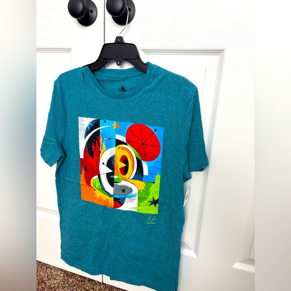 Disney tee. Medium. Brand new.